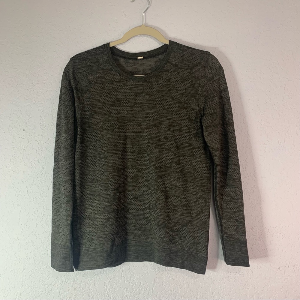lululemon athletica Olive Long Sleeve Tee